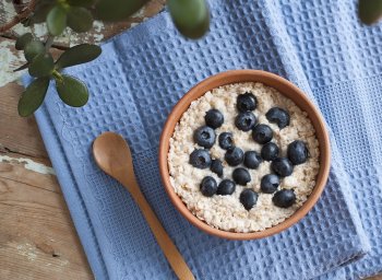 blueberries and oatmeal